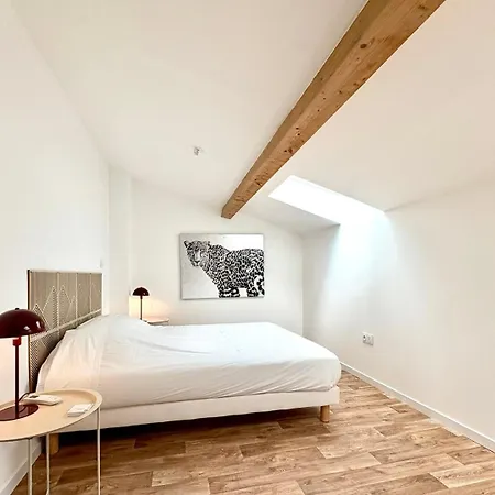 L'escale, T3 Clim – 6 Pers, Hyper-centre Nîmes